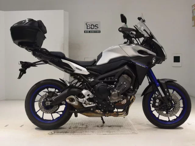 Yamaha MT-09 лот № 0640 оценка 5  с аукциона в Японии