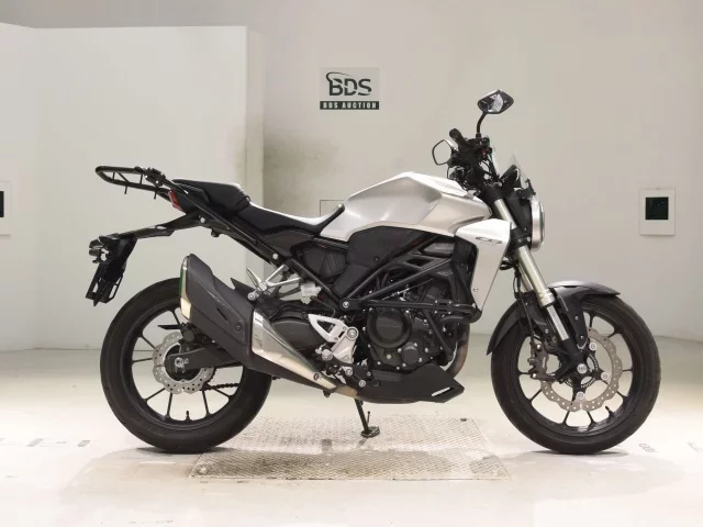 Honda CB250RA лот № 5059 оценка 5  с аукциона в Японии
