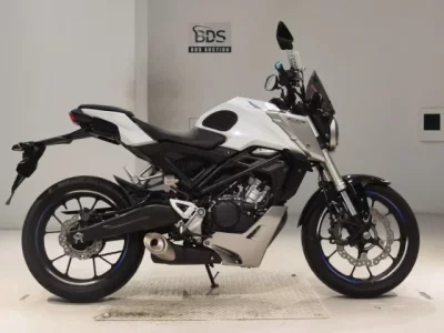 Honda CB125R