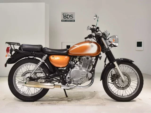 Suzuki ST250E лот № 8132 оценка 5  с аукциона в Японии