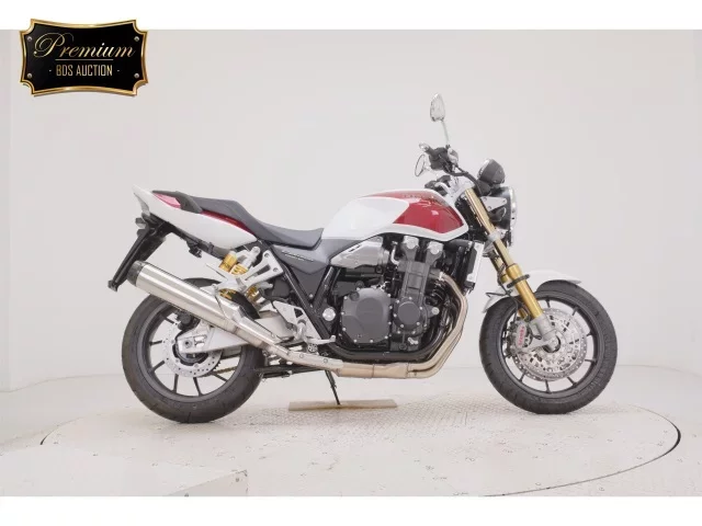 Honda CB1300SF-3SP лот № 0144 оценка 8  с аукциона в Японии