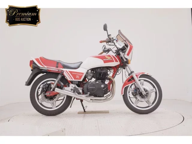 Honda SUPER HAWK250 лот № 7508 оценка 4  с аукциона в Японии