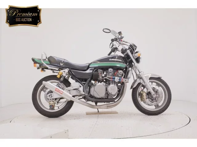 Kawasaki ZEPHYR750 лот № 0169 оценка 4  с аукциона в Японии