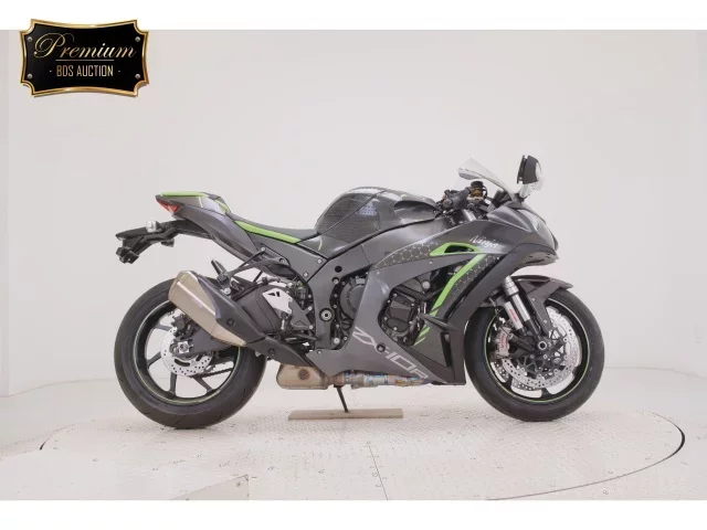 Kawasaki ZX-10RSE лот № 0107 оценка 5  с аукциона в Японии