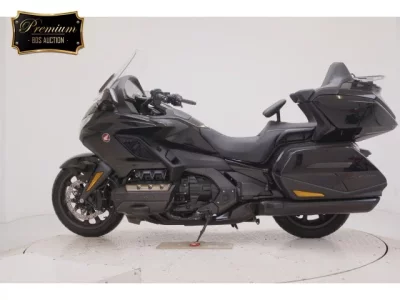Honda GL1800 TOUR D  с аукциона в Японии