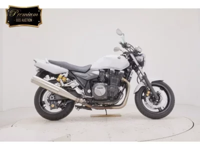 Yamaha XJR1300-2