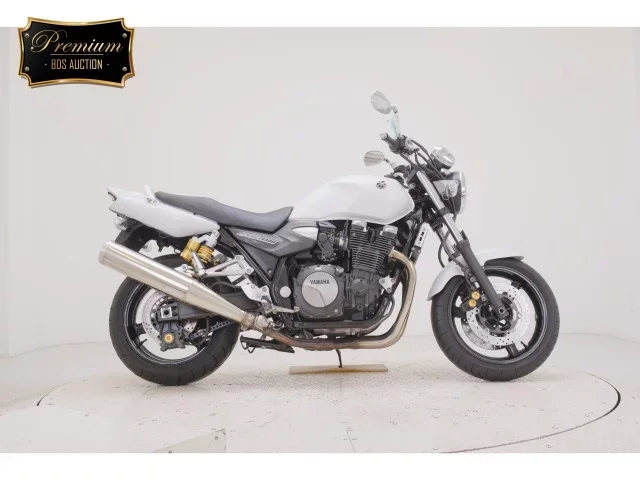 Yamaha XJR1300-2