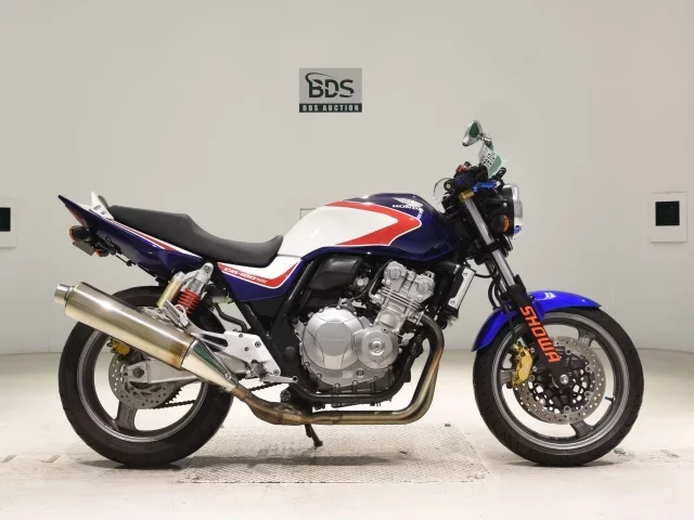 Honda CB400SFV-4 лот № 7810 оценка 4  с аукциона в Японии