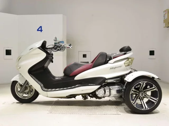 Yamaha MAJESTY 250C TRIKE
