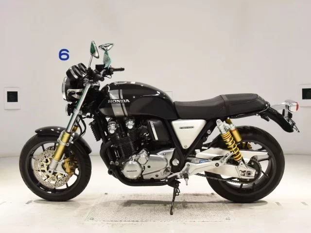 Honda CB1100RS