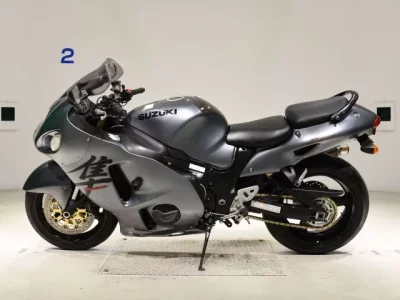 Suzuki GSX1300R HAYABUSA  с аукциона в Японии