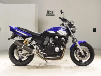 Yamaha XJR400R-3  с аукциона в Японии