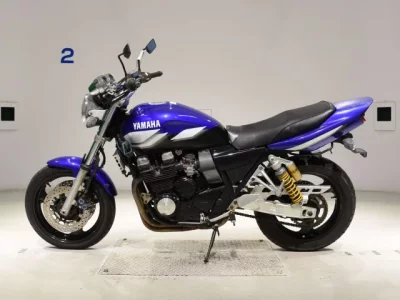 Yamaha XJR400R-3  с аукциона в Японии