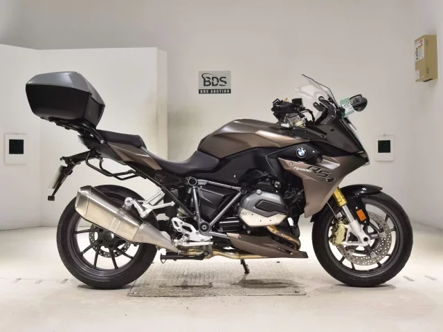 BMW R1200RS лот № 2834 оценка 5  с аукциона в Японии
