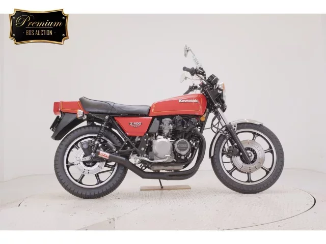 Kawasaki Z400FX лот № 2526 оценка 4  с аукциона в Японии