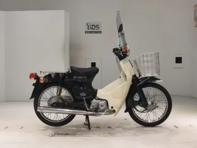 Honda C90