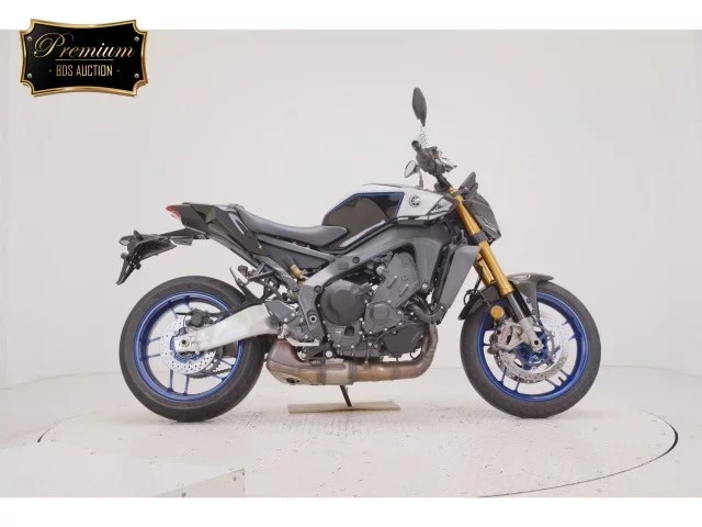 Yamaha MT-09-2SP лот № 2621 оценка 7  с аукциона в Японии