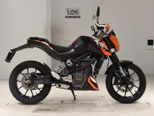 KTM  200 DUKE лот № 5386 оценка 4  с аукциона в Японии