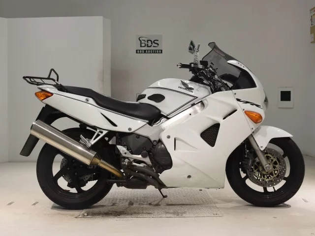 Honda VFR800 лот № 0210 оценка 4  с аукциона в Японии