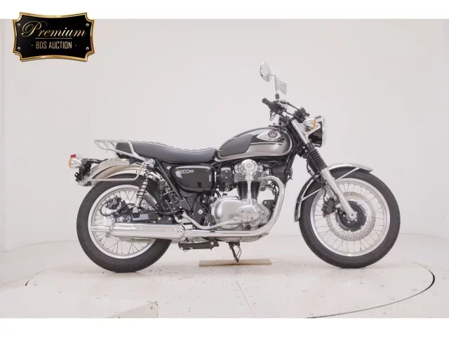 Kawasaki W800-2 лот № 2632 оценка 7  с аукциона в Японии