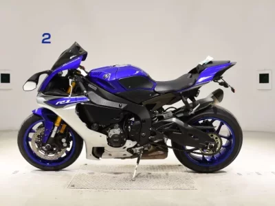 Yamaha YZF-R1  с аукциона в Японии