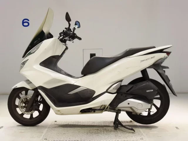 Honda PCX125-3