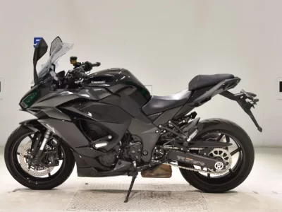 Kawasaki NINJA1000SX лот № 3063 оценка 4  с аукциона в Японии 2