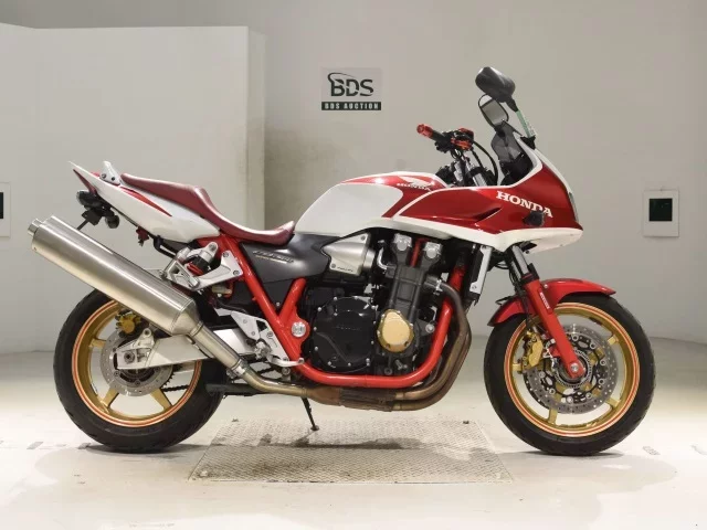 Honda CB1300SF BOLDOR ABS лот № 8166 оценка 4  с аукциона в Японии