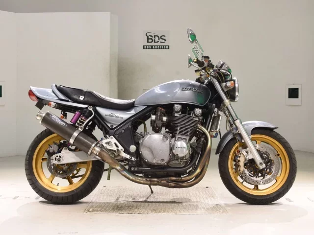 Kawasaki ZEPHYR1100 лот № 8062 оценка 4  с аукциона в Японии