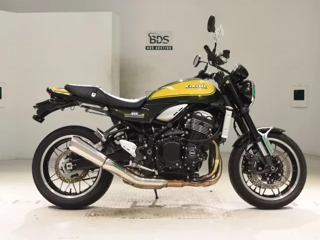 Kawasaki Z900RS лот № 3132 оценка 7  с аукциона в Японии