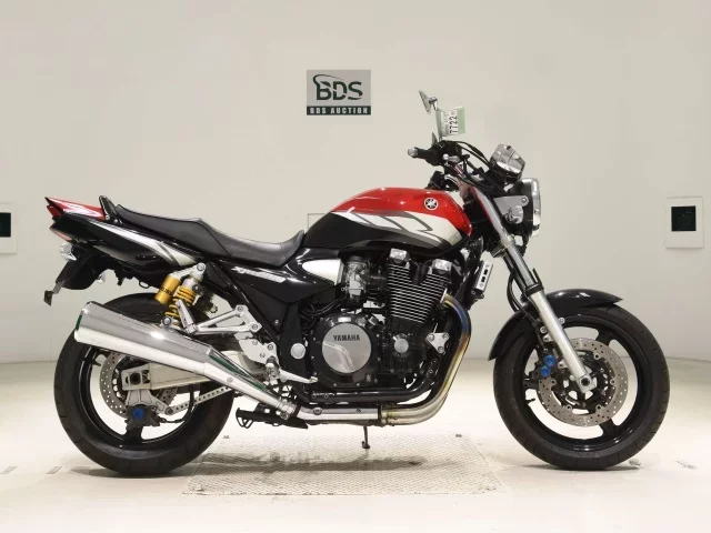 Yamaha XJR1300 лот № 7722 оценка 5  с аукциона в Японии
