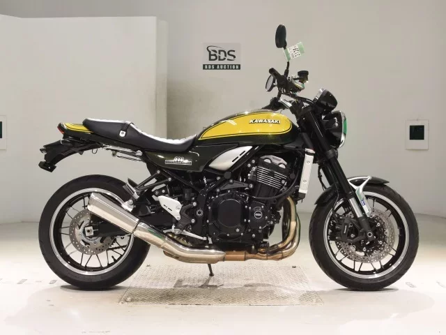 Kawasaki Z900RS лот № 3126 оценка 5  с аукциона в Японии