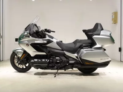 Honda GL1800 TOUR D  с аукциона в Японии