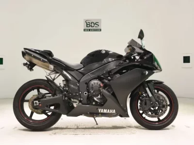 Yamaha YZF-R1  с аукциона в Японии