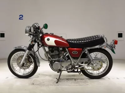 Yamaha SR400-3  с аукциона в Японии