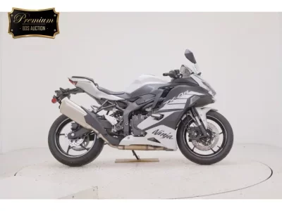 Kawasaki ZX-4R SE  с аукциона в Японии