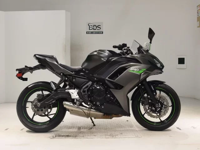Kawasaki NINJA650A лот № 0387 оценка 5  с аукциона в Японии