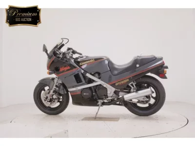 Kawasaki GPZ600R  с аукциона в Японии