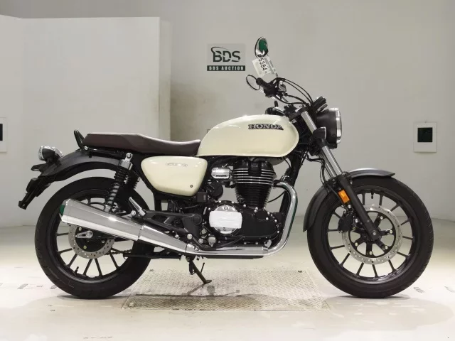 Honda GB350 лот № 5384 оценка 9  с аукциона в Японии