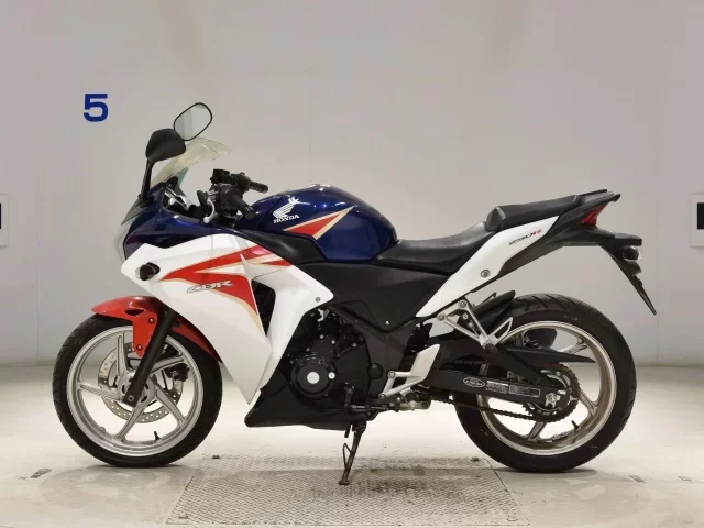 Honda CBR250R
