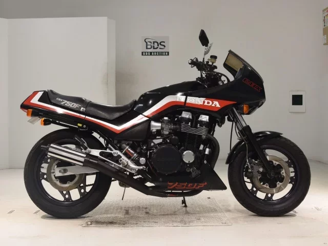 Honda CBX750 лот № 0234 оценка 4  с аукциона в Японии