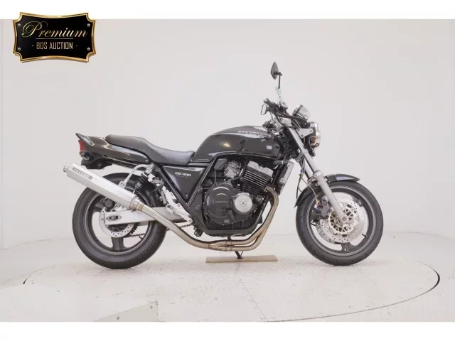 Honda CB400SF лот № 0167 оценка 4  с аукциона в Японии