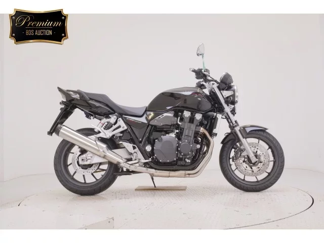Honda CB1300SF лот № 2626 оценка 8  с аукциона в Японии