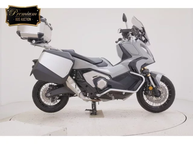 Honda X-ADV750-2 лот № 2669 оценка 6  с аукциона в Японии
