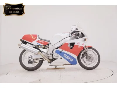 Yamaha FZR750R  с аукциона в Японии