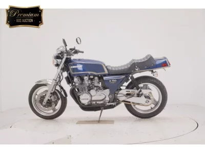Kawasaki ZEPHYR750  с аукциона в Японии