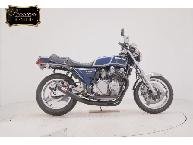 Kawasaki ZEPHYR750 лот № 2684 оценка 4  с аукциона в Японии