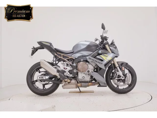 BMW  S1000R лот № 7632 оценка 7  с аукциона в Японии