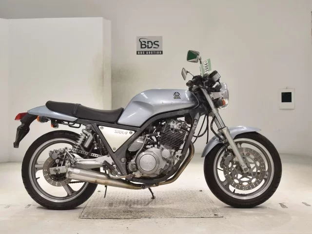 Yamaha SRX400-2 лот № 2984 оценка 4  с аукциона в Японии