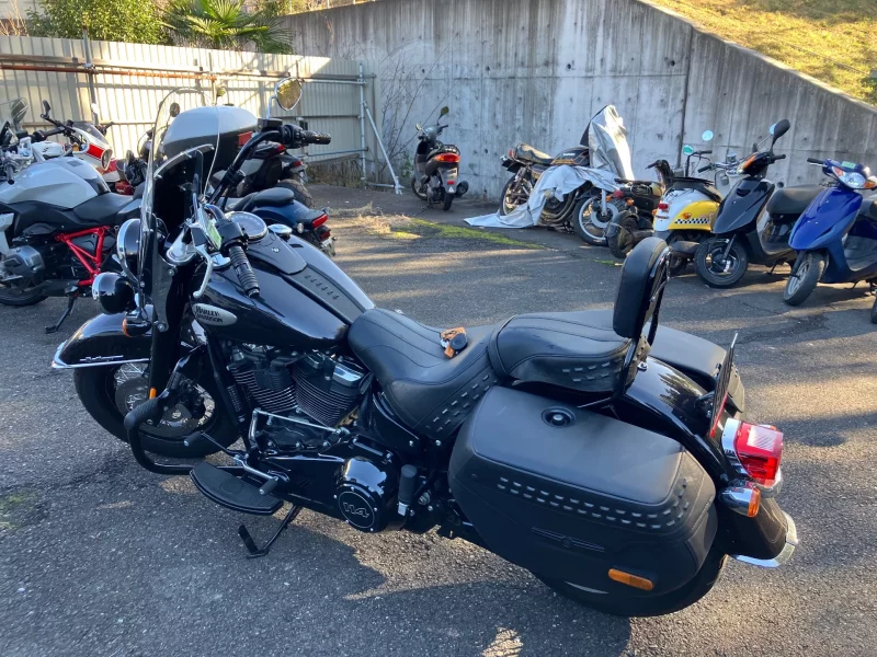 Harley-Davidson HARLEY FLHCS